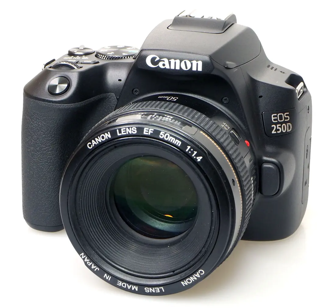 EOS 250D 18-55 111 3454C003AA